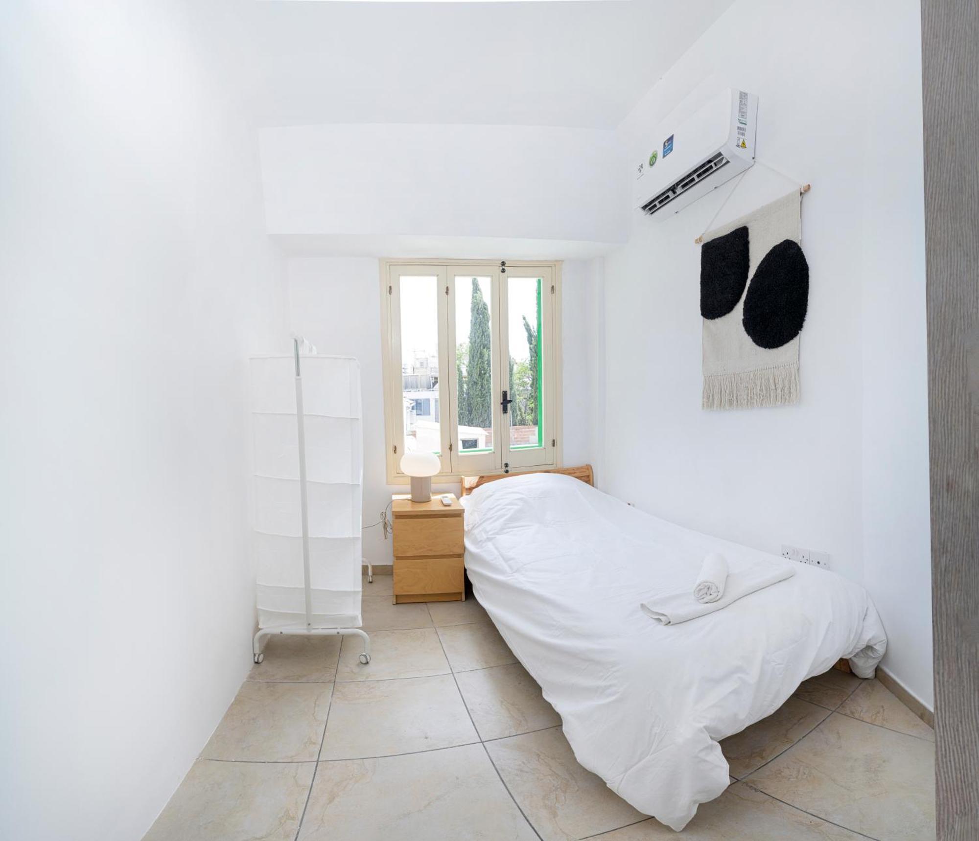 Private Room In Shared Flat Nicosia Exteriör bild