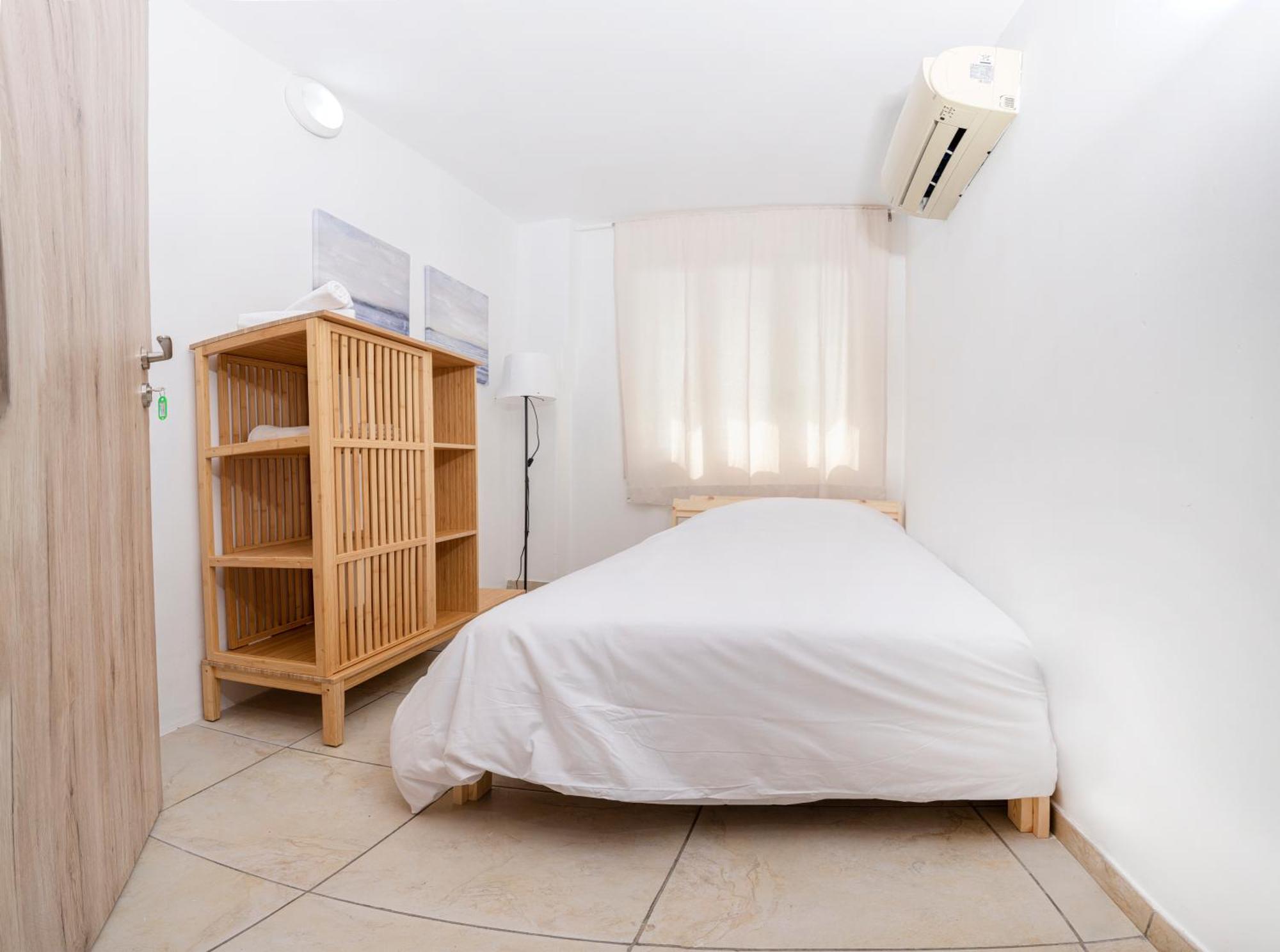 Private Room In Shared Flat Nicosia Exteriör bild