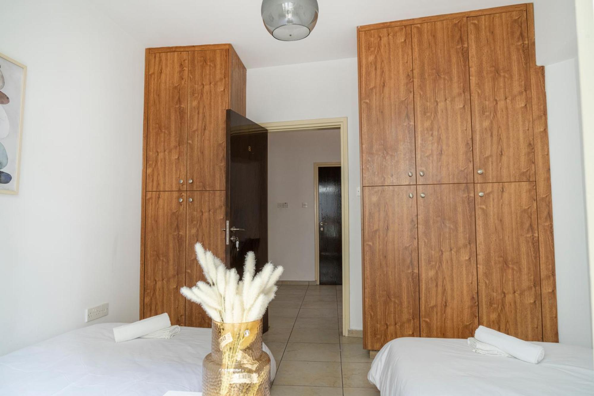 Private Room In Shared Flat Nicosia Exteriör bild