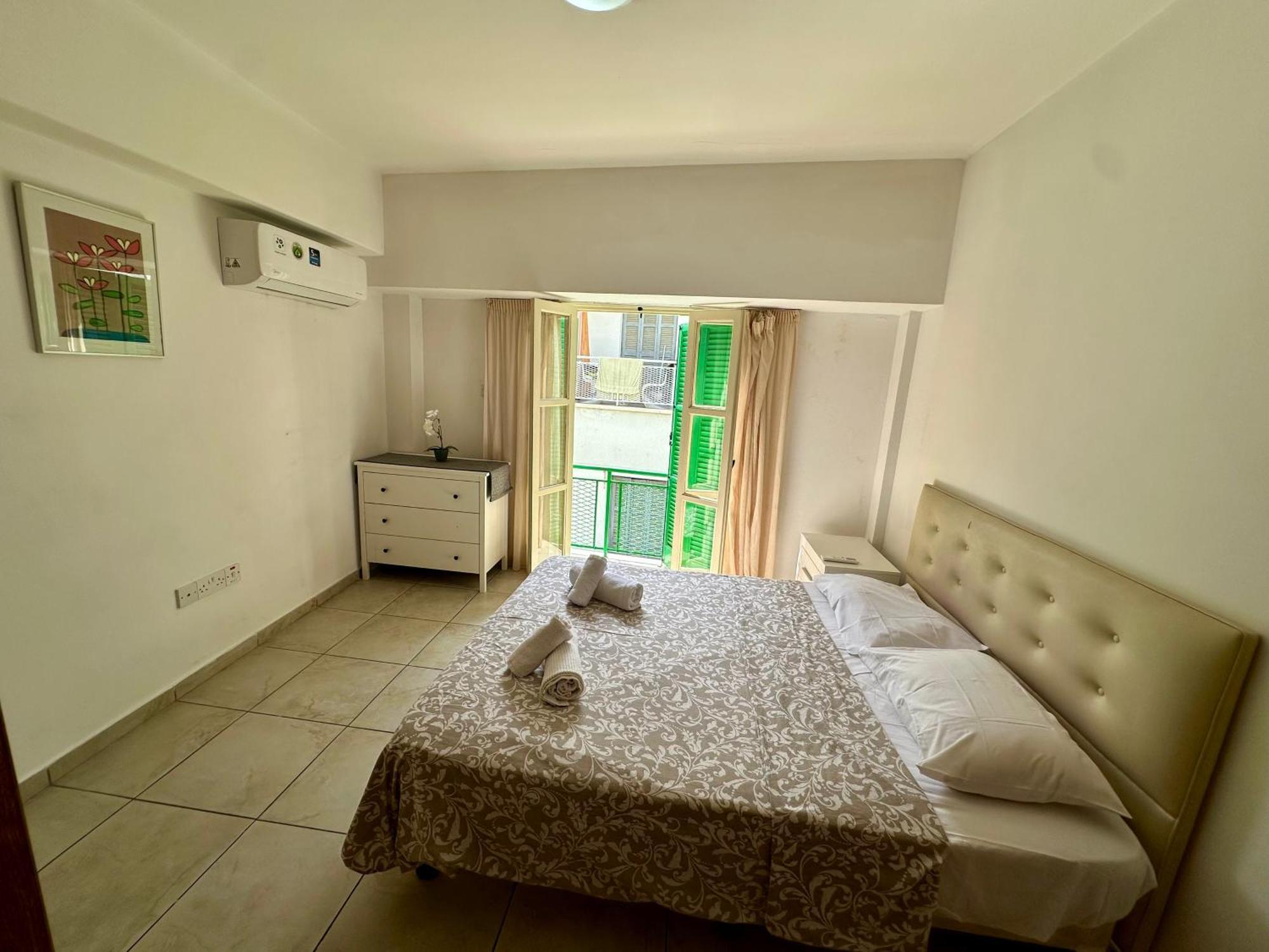 Private Room In Shared Flat Nicosia Exteriör bild